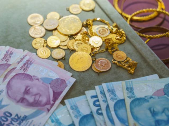 &Ccedil;eyrek altın ne kadar oldu? Gram d&uuml;şt&uuml;...