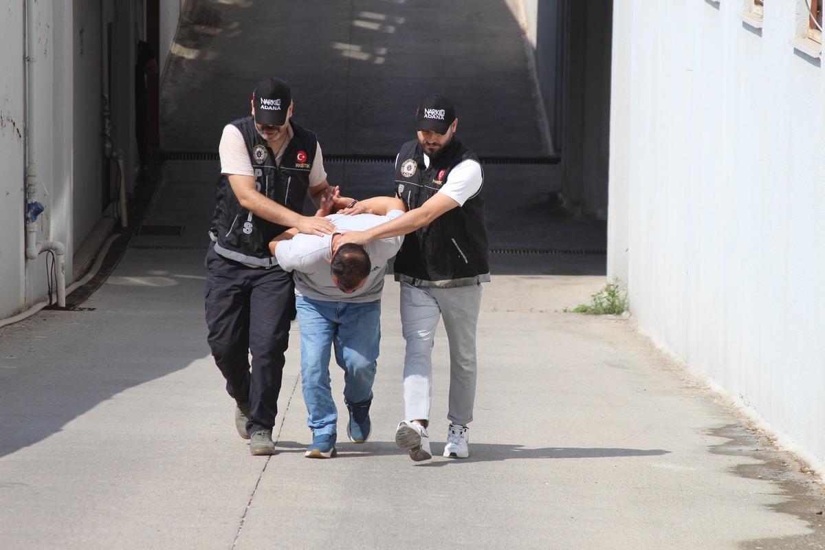 Evinde 283 bin hap ele ge&ccedil;irildi! Savunmasıyla dikkatleri &uuml;zerine &ccedil;ekti 1