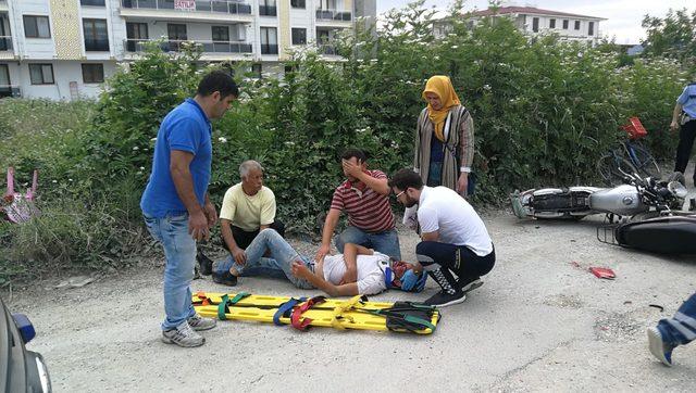 İki motosiklet kafa kafaya çarpıştı: 1 ölü, 1 yaralı