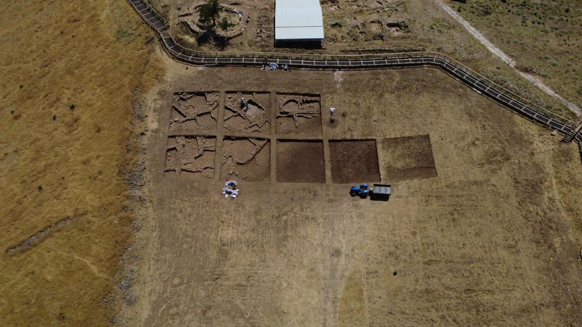 Göbeklitepe’nin kuzeyinde ilk kazı 4