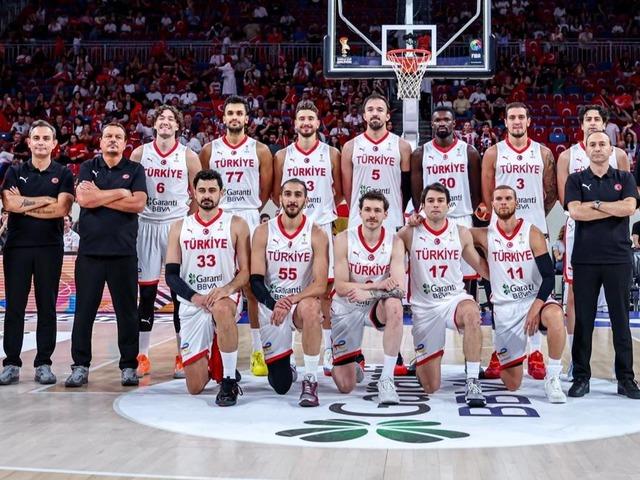 A Milli Erkek Basketbol Takımı&rsquo;nın 17 kişilik aday kadrosu belli oldu