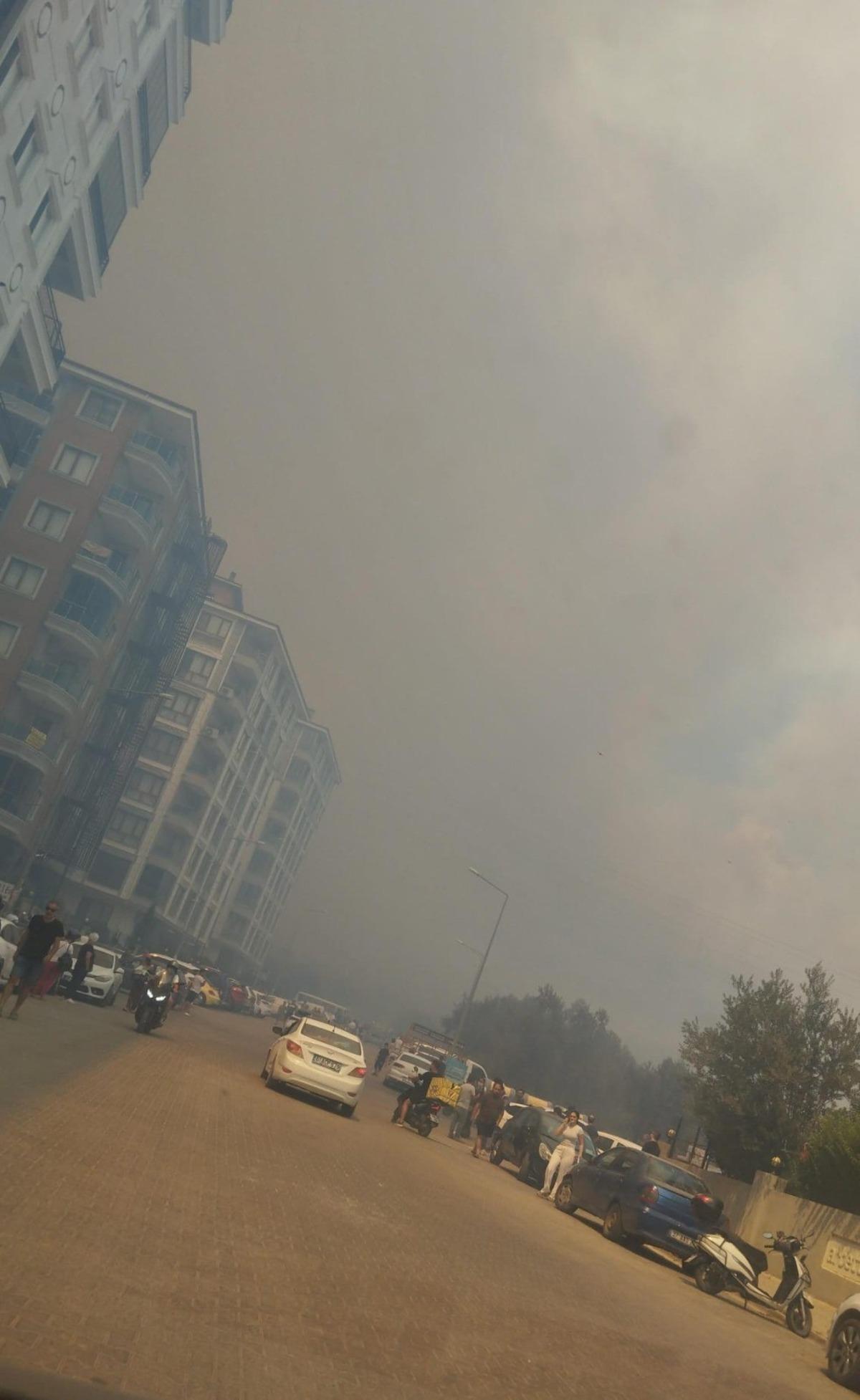 Kaz Dağları nda yangın! Rüzgar şiddetini artırdı, yerleşim yerleri tehdit altında 7