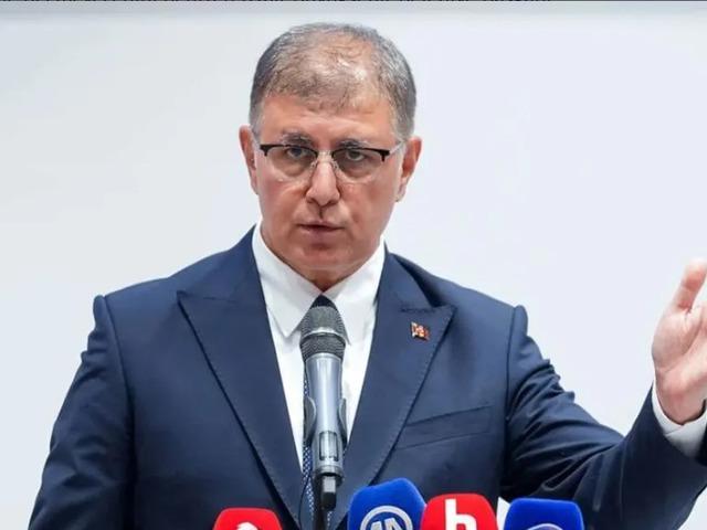 AK Parti'ye katılacağı iddia ediliyordu: Cemil Tugay iddialara son noktayı koydu!