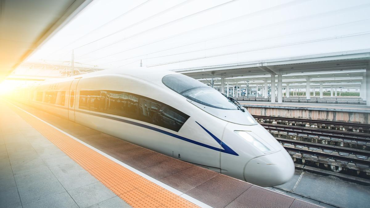 Tren değil sanki u&ccedil;ak! 5 saniyede 800 km/s hıza ulaştı, rekor kırdı 1