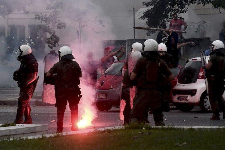 Yunanistan'da "Makedonya" protestoları sürüyor  G3