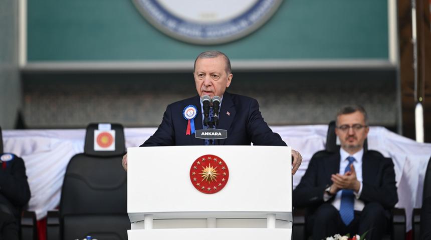 Cumhurbaşkanı Erdoğan Jandarma Mezuniyet T&ouml;reni'nde konuştu: "Kanun teklifi tarihi bir adımdır"