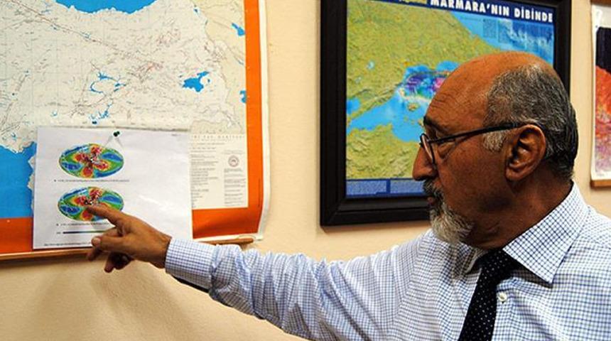 Deprem uzmanı Prof. Dr. Bektaş'tan o b&ouml;lgeyle ilgili kritik uyarı: "Bug&uuml;n dikkat &ccedil;eken bir deprem k&uuml;melenmesi oldu"