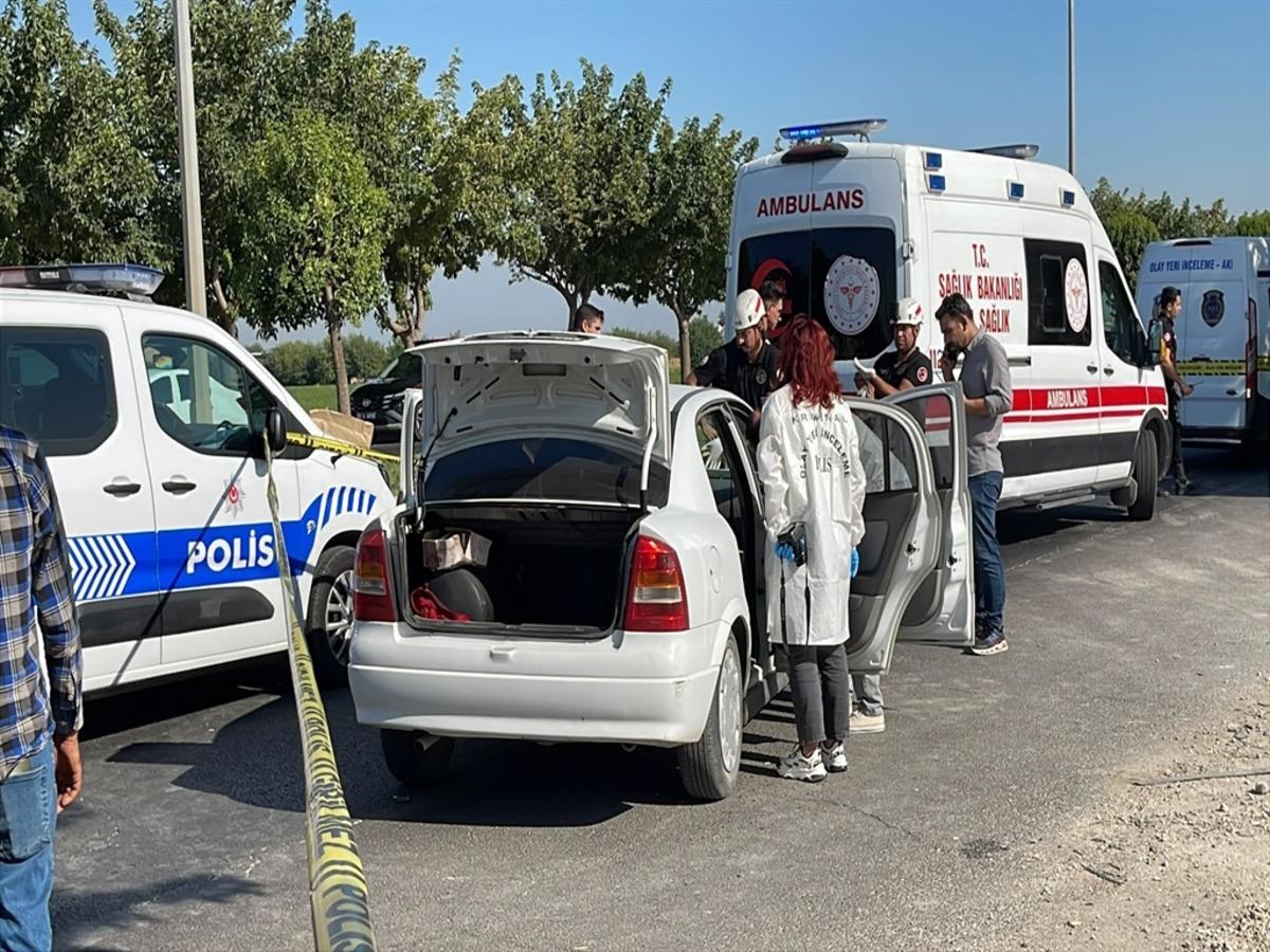 Kırmızı ışıkta kanlı pusu! Otomobildekilere silahlı saldırıda 1 kişi öldü 2 kişi yaralandı 4