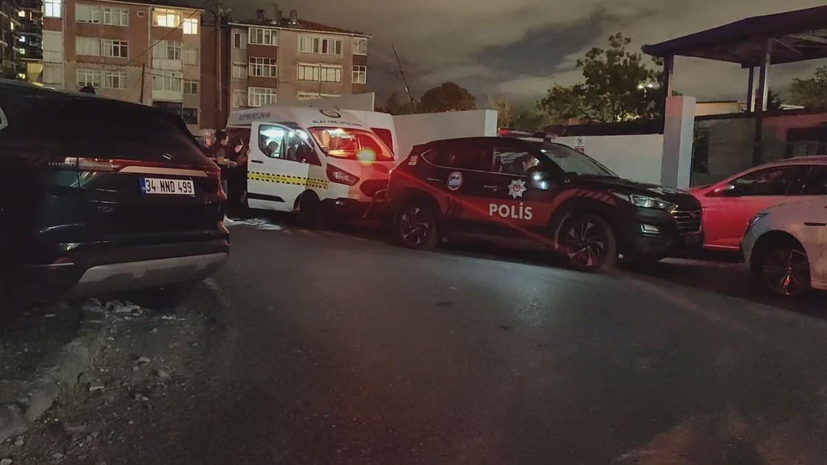 Küçükçekmece de kafede silahlı saldırı: 2 yaralı 3