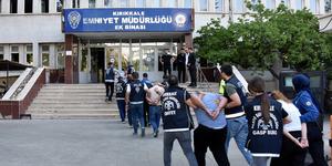 Cesedi 10 yıl derin dondurucuda sakladılar