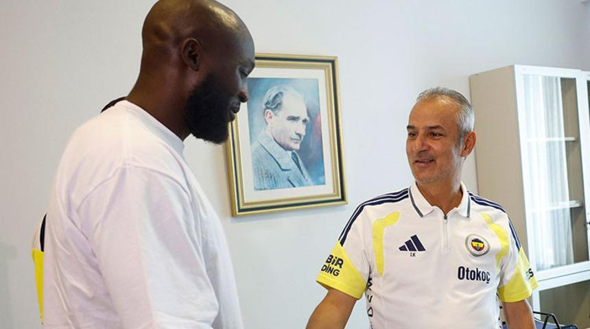 Fenerbah&ccedil;e&rsquo;nin yeni transferi Lukaku tesisleri gezdi
