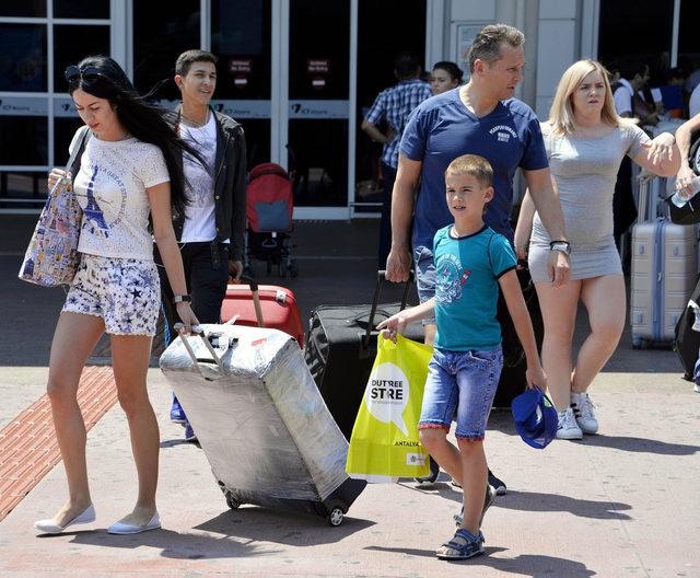 Antalya'ya 4,5 milyondan fazla turist geldi