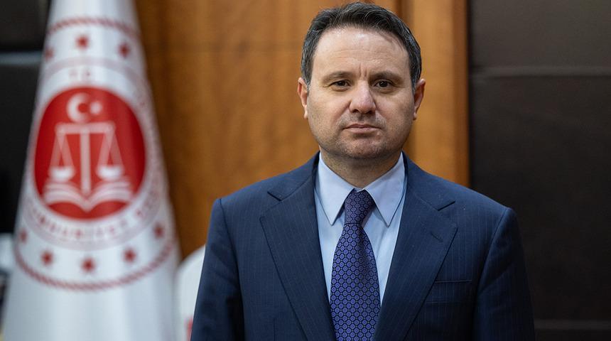 Bakan G&uuml;rlek "&Ouml;nemli gelişmeler yaşandı" diyerek duyurdu: "Bu sabah g&ouml;zaltına alındılar"