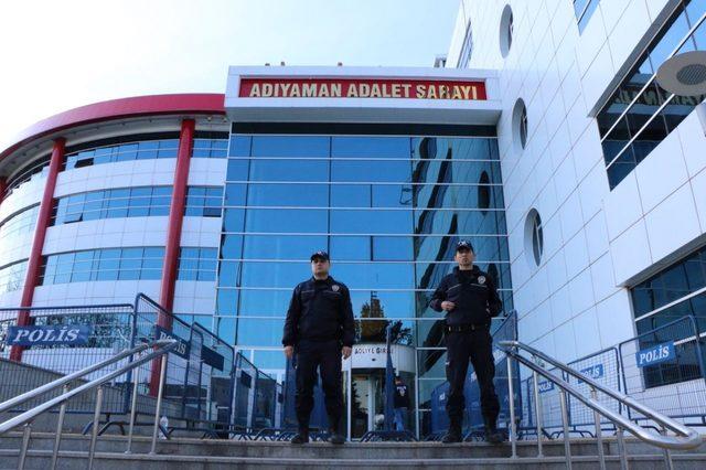 İcra M&uuml;d&uuml;r Yardımcısı makamında intihar etti 2