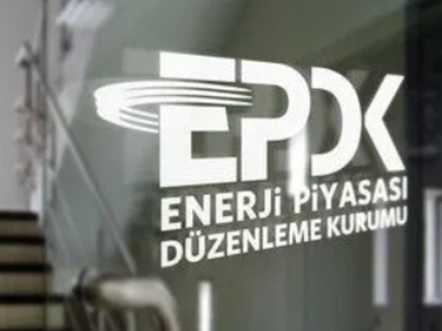 T&uuml;rkiye'nin petrol ithalatı haziranda y&uuml;zde 12,9 azaldı