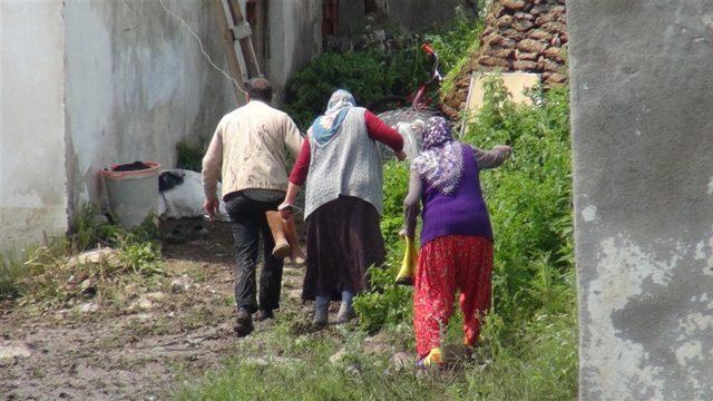 Selim'deki köyleri sağanak ve dolu vurdu