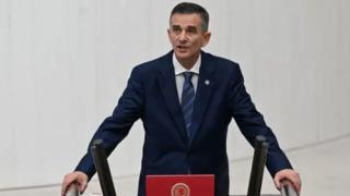 AK Parti'ye geçiyor mu? Ümit Dikbayır sessizliğini bozdu