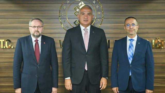 YEE’de kan değişimi