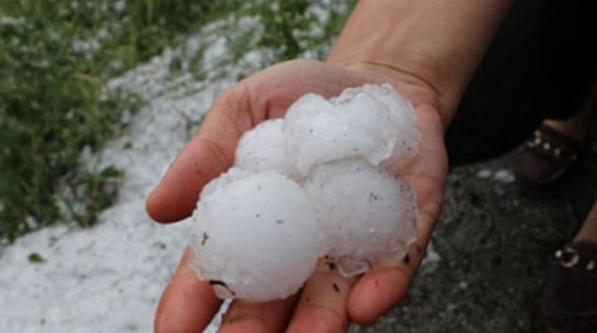 Meteoroloji İstanbulları uyarmıştı! Avcılar ve Hadımköy'de dolu yağışı başladı!