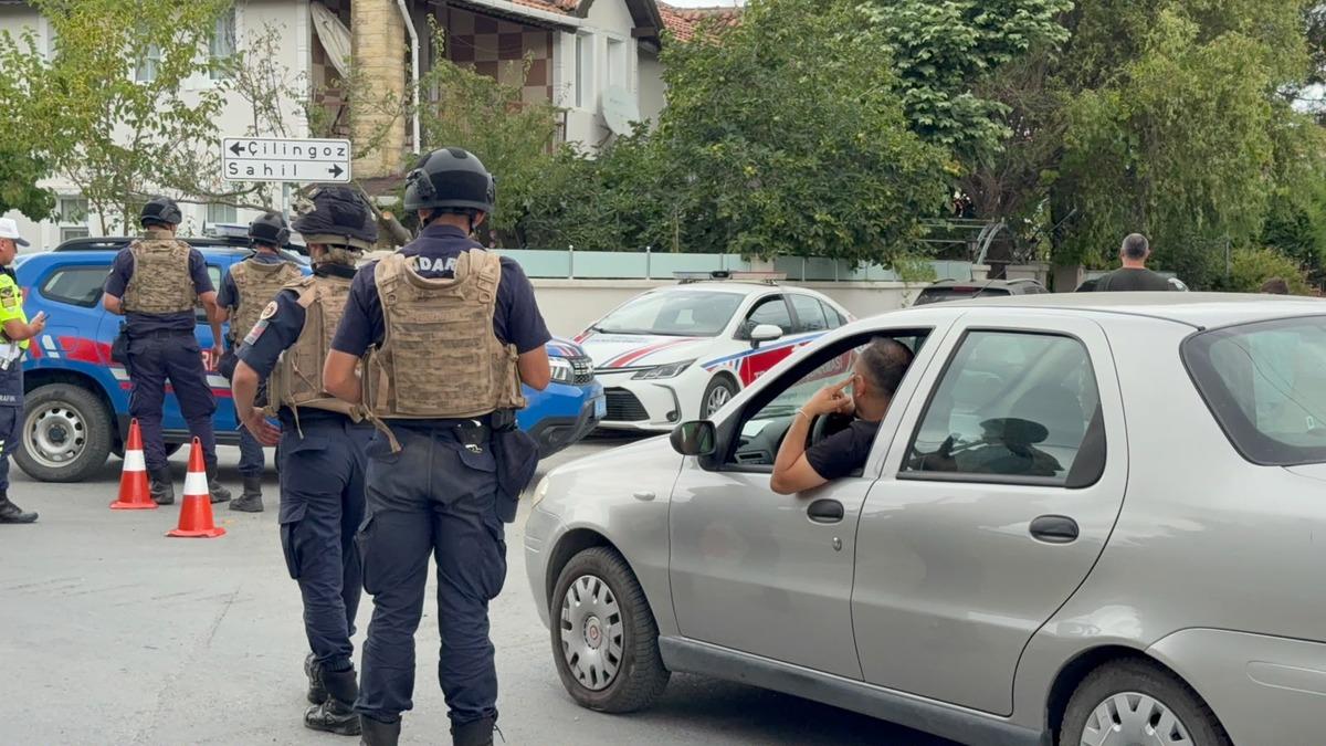 İki gündür bitmedi! Eve kapanıp, jandarmaya ateş açtı... Anbean paylaşım yapıyor 1