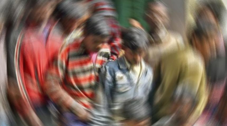 Hindistan'da kan donduran olay! Sahte whatsapp mesajları nedeniyle vahşice öldürüldüler!