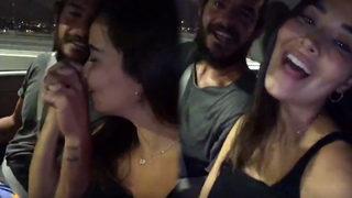 Survivor'dan elenen Hakan Hatipoğlu eşi Gizem'le kavuştu