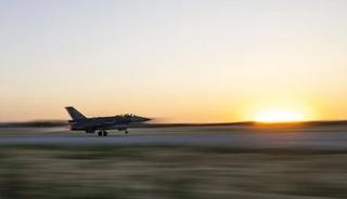 T&uuml;rk F-16'lar havada vurdu!