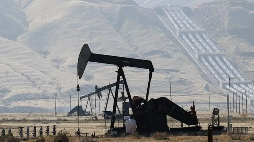 Irak'ın petrol ihracatının ağustos ayında g&uuml;nl&uuml;k 2 milyon varile ulaştığı a&ccedil;ıklandı