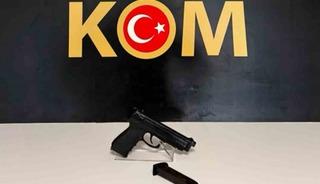 Sosyal medya &uuml;zerinden organize su&ccedil; &ouml;rg&uuml;t&uuml;n&uuml; &ouml;ven şahıs g&ouml;zaltına alındı