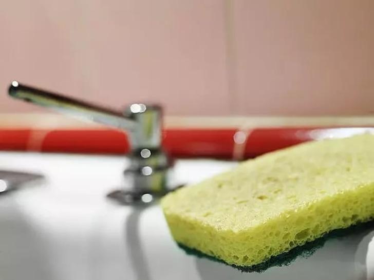 Mutfak s&uuml;ngerleri hijyen a&ccedil;ısından ne sıklıkla değiştirilmelidir?