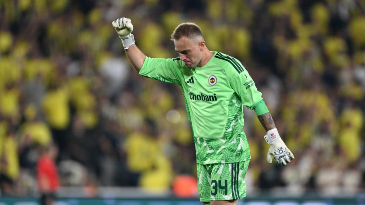 Fenerbahçe de sakatlanan Mert Günok tan kötü haber! 1