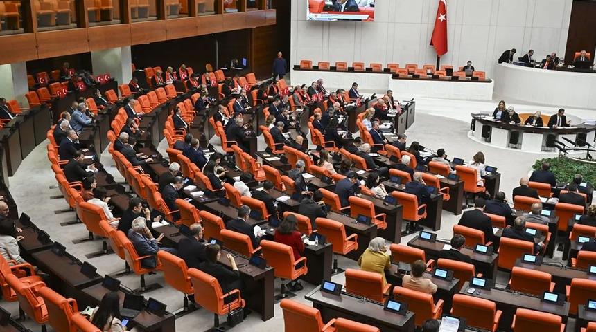 Peş peşe istifalar! Yeni Yol Grubuna destek geldi: CHP'li isim partiden ayrıldı