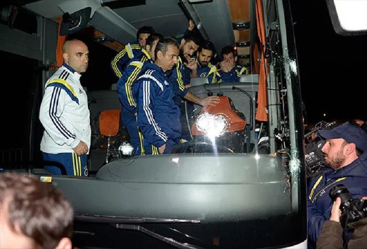 Fenerbahçe otobüsüne saldırı soruşturmasında yeni karar! 1 kişi tutuklandı 1