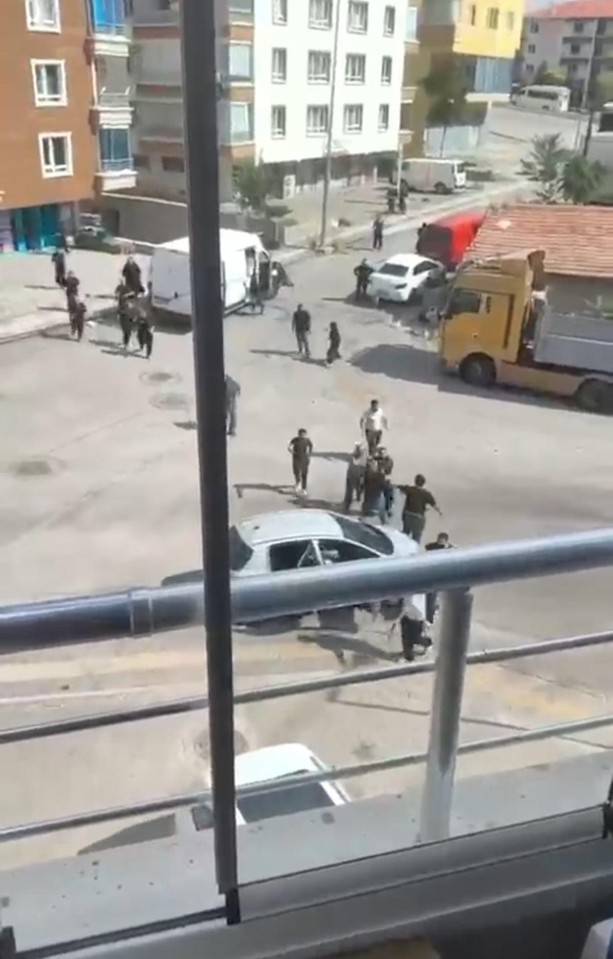 Yer: Ankara! Kalabalığın üzerine pompalı tüfekle ateş açtı 1
