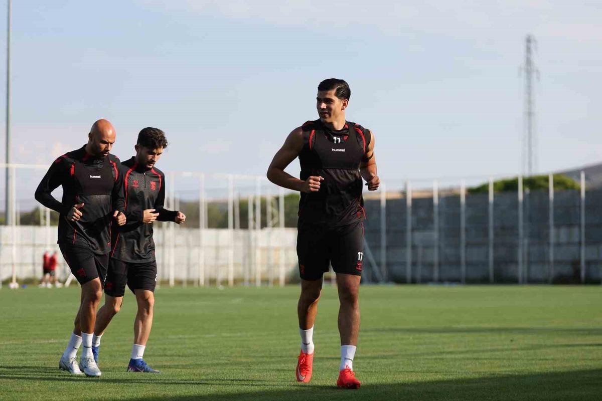 Sivasspor’da Kayserispor maçının hazırlıkları sürüyor 1