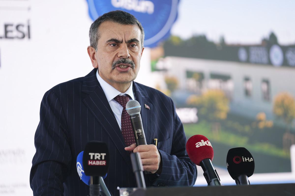 Okullarda yeni dönem! Bakan Tekin duyurdu: 30 bin kişi alınacak 1