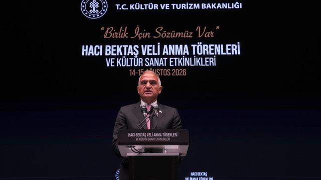 Bakan Ersoy: İnsanlığa gereken reçete açık: Bir olalım, iri olalım, diri olalım