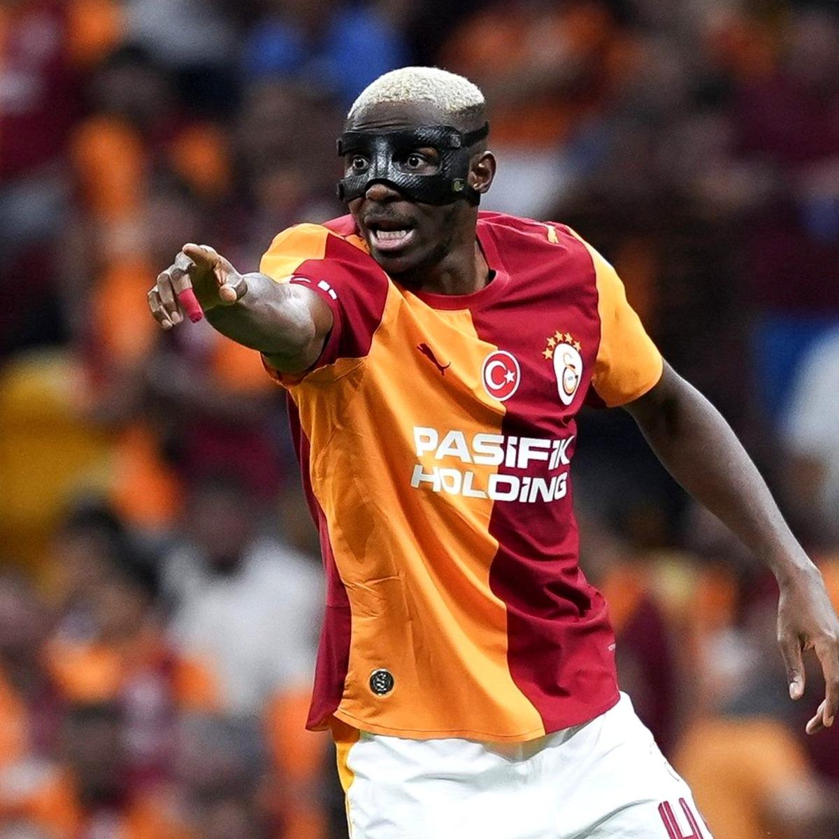 &Ccedil;orum FK nın golleri sonrası Galatasaray taraftarı &ccedil;ıldırdı! &ldquo;Y&ouml;netim istifa&rdquo;  1
