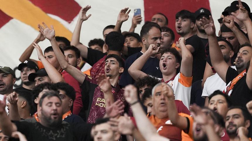&Ccedil;orum FK'nın golleri sonrası Galatasaray taraftarı &ccedil;ıldırdı! &ldquo;Y&ouml;netim istifa&rdquo; 
