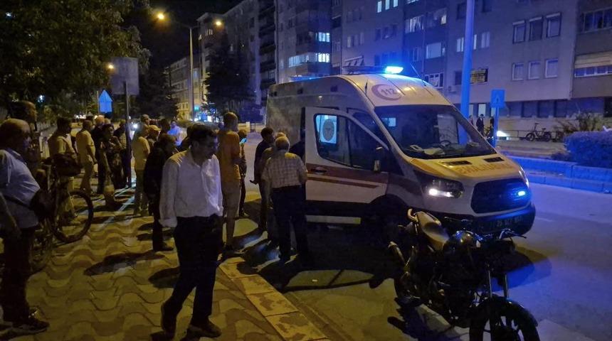 Eskişehir'de motosikletin &ccedil;arptığı yaşlı adam yaralandı