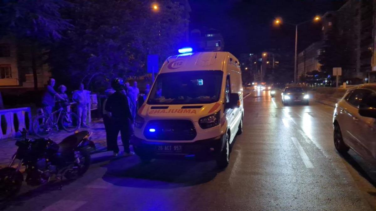 Eskişehir de motosikletin &ccedil;arptığı yaşlı adam yaralandı 1