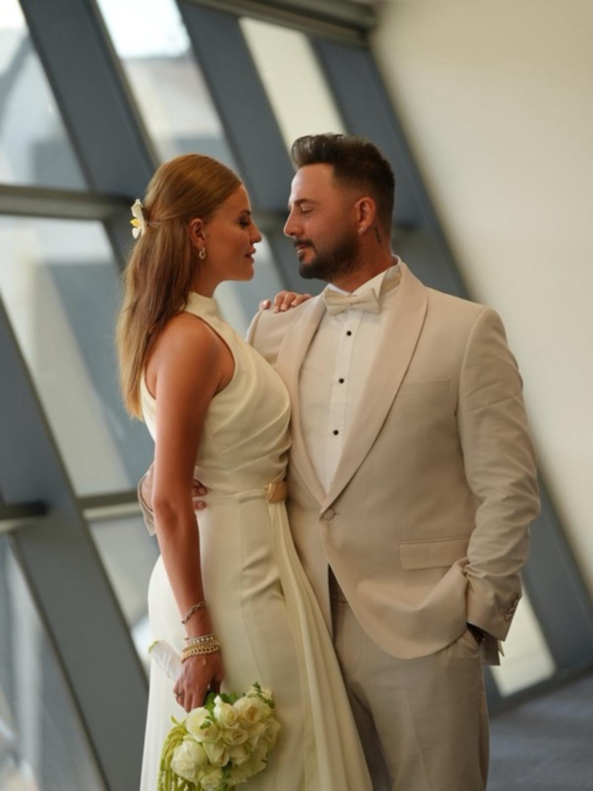 Gökhan Özen ve Naz Canbaz evlendi! İşte nikahtan kareler 3