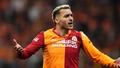 Bar�� Alper Y�lmaz d�n gece uyuyamad�! Galatasaray taraftar�ndan fla� hareket