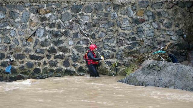 Giresun’da selde kaybolan 2 kişiyi arama çalışmaları sürüyor 5