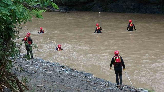 Giresun’da selde kaybolan 2 kişiyi arama çalışmaları sürüyor