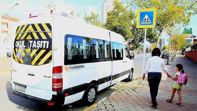 Okullar açılmadan velilere kötü haber! Servis ücretleri cep yakacak