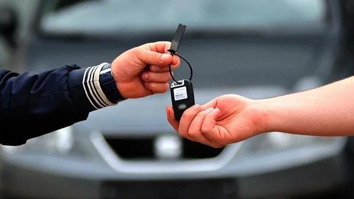 Ara&ccedil; kiralamada yeni d&ouml;nem: Yaş ve kilometre sınırı getirildi 3