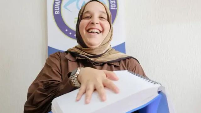 18 yaşında görme yetisini kaybetti, annesinin sözleriyle hayata yeniden tutundu