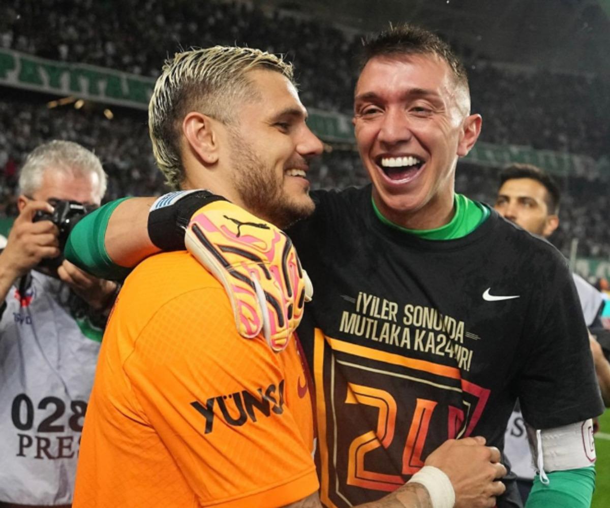 Galatasaray ın yıldızı Lucas Torreira ayrılığı kafasına koydu! Muslera ve Icardi detayı 2