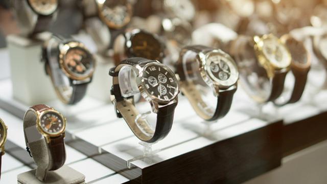 Ünlü saat markası vites küçülttü: 395 şubeden 176'ya düştü